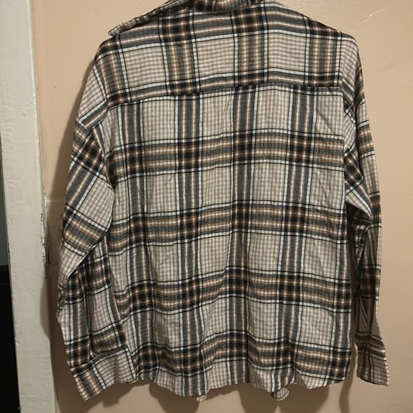 Flannel - Picture 4 of 4
